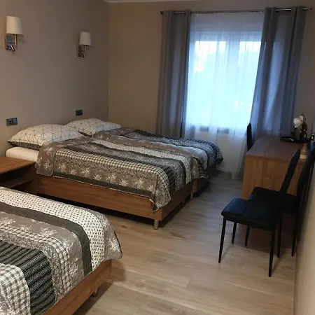 Na Stacji Paliw Ustronie Morskie