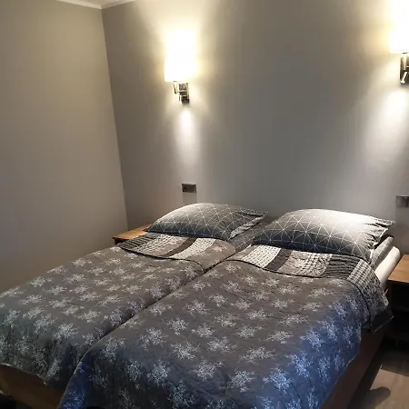 Na Stacji Paliw Motel